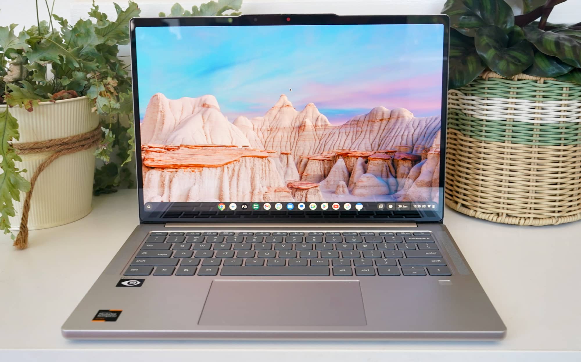 Lenovo Chromebook Plus 14
